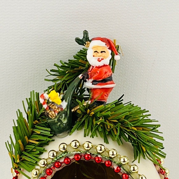 Vtg Santa Toy Bag Tree Christmas Presents Egg Diorama Scene Ornament Homemade - Picture 3 of 6